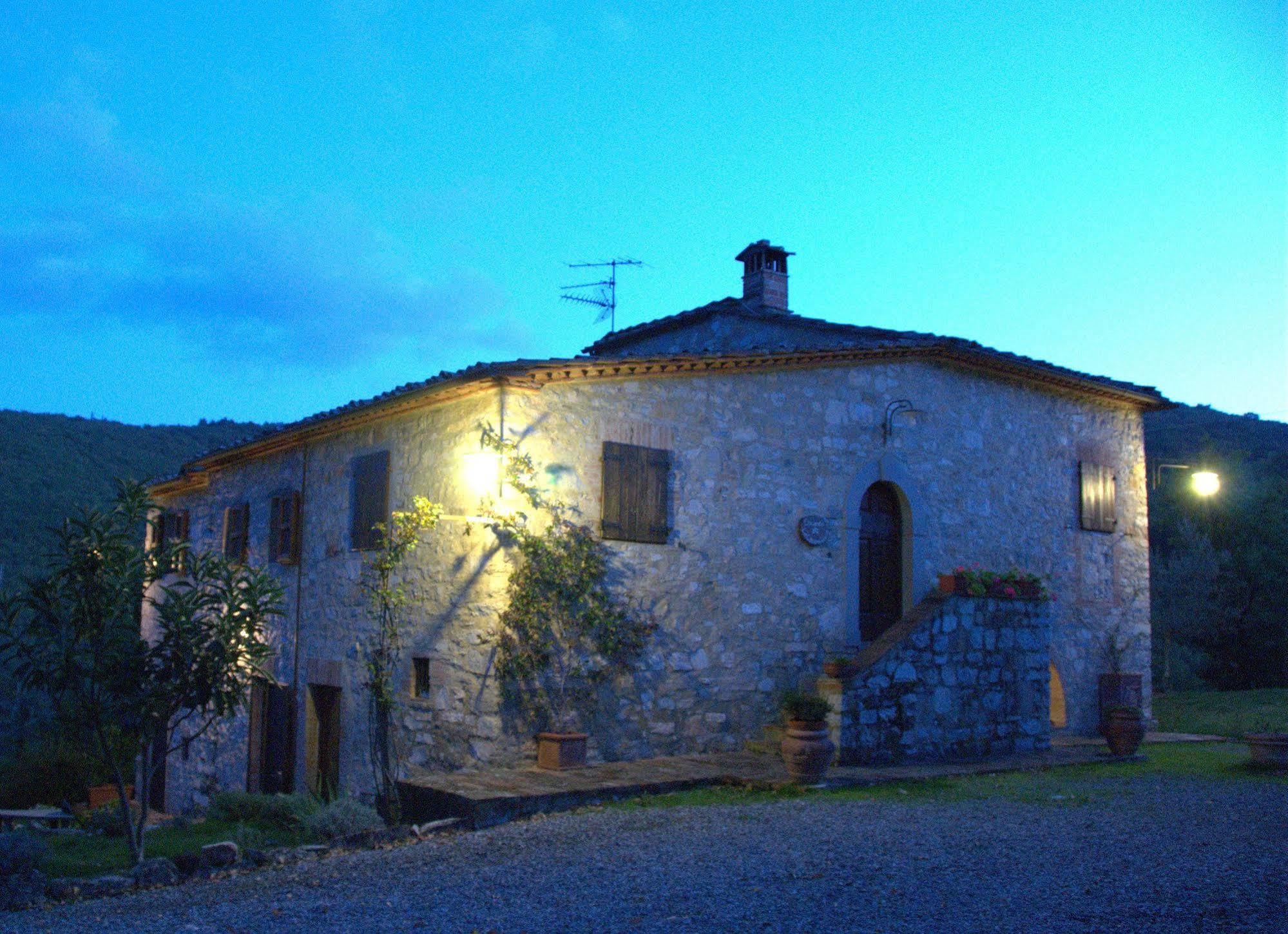 Villa Capannuccia 卡斯特利纳－因基安蒂 外观 照片