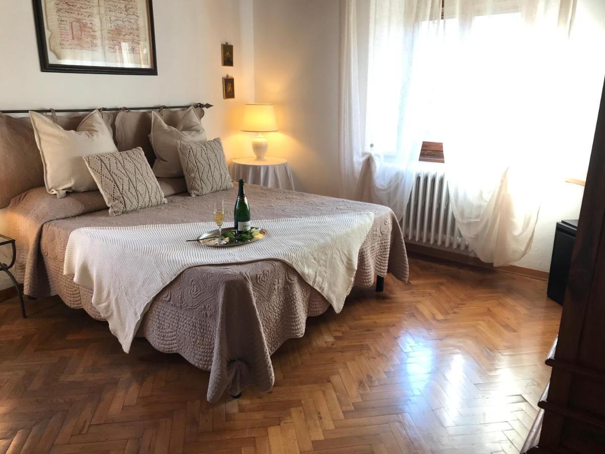 Villa Capannuccia 卡斯特利纳－因基安蒂 外观 照片
